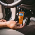 Connecting OBD2 scanner to car diagnostic port